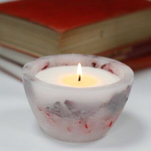 soya candle with flowers